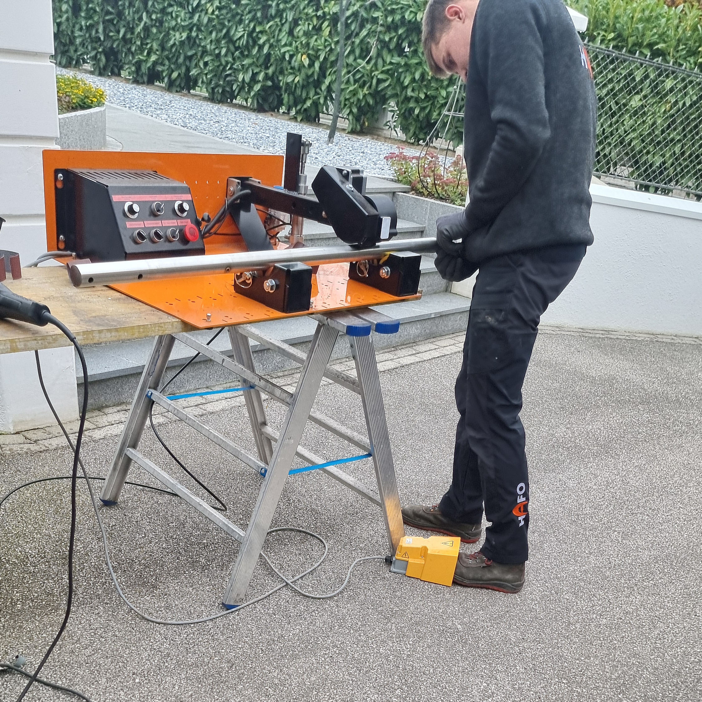 Weldmaster auf Baustelle